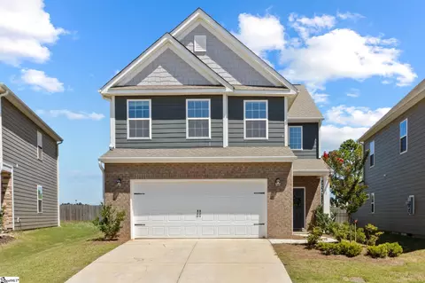 19 Fennec Dr, Fountain Inn, SC 29644