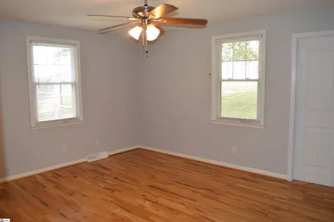 Bedroom - 1006 Hampton Rd, Lyman, SC 29365 photo 1 of 7