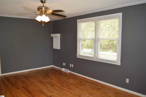 Living - 1006 Hampton Rd, Lyman, SC 29365 photo 1 of 3