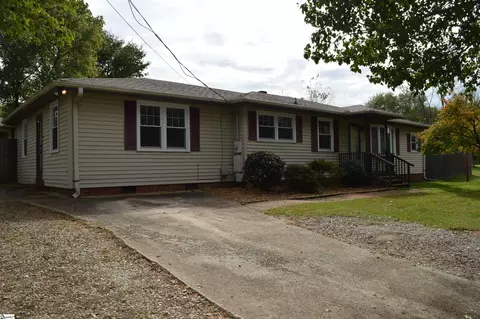 Exterior - 1006 Hampton Rd, Lyman, SC 29365 photo 2 of 6