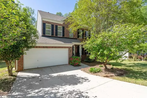 513 Scarlet Oak Dr, Fountain Inn, SC 29644