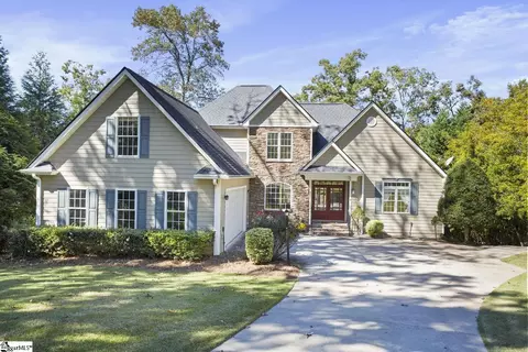 110 Pinnacle Pointe Dr, Seneca, SC 29672