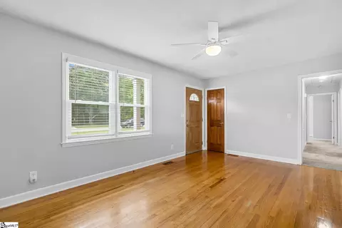 118 G St, Williamston, SC 29697 photo 3
