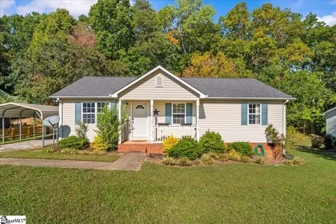 105 E Belvue Rd, Taylors, SC 29687