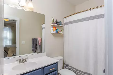 Bath - 632 Chartwell Dr, Greer, SC 29650 photo 1 of 2