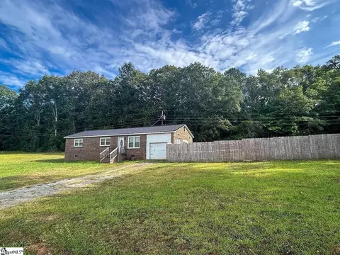 204 Hillside Cir, Iva, SC 29655