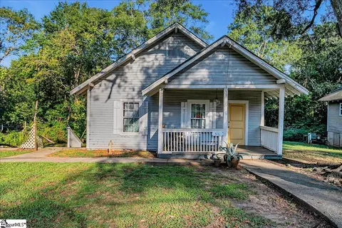 516 Spring St, Greenville, SC 29611