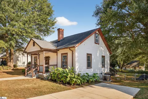 107 Edwards St, Simpsonville, SC 29681