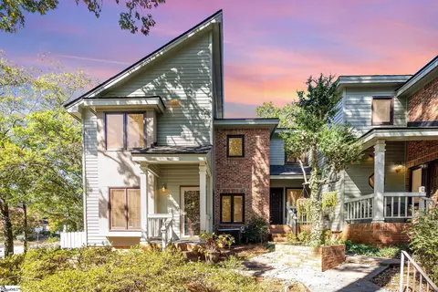 231 E Park Ave #B, Greenville, SC 29601