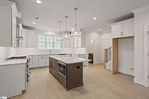 Kitchen - 323 Eagle Mill Ln, Greer, SC 29651 photo 1 of 2