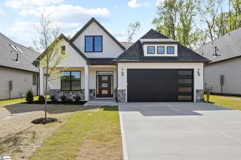 323 Eagle Mill Ln, Greer, SC 29651