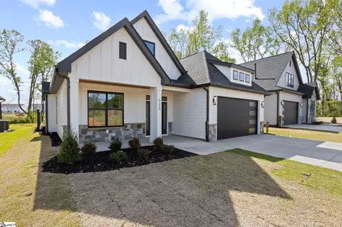 Exterior - 323 Eagle Mill Ln, Greer, SC 29651 photo 2 of 6