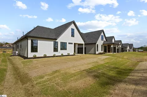 Exterior - 323 Eagle Mill Ln, Greer, SC 29651 photo 5 of 6