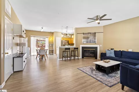 Living - 8 Sunfield Ct, Greer, SC 29650 photo 1 of 4