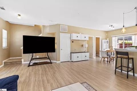 Living - 8 Sunfield Ct, Greer, SC 29650 photo 4 of 4