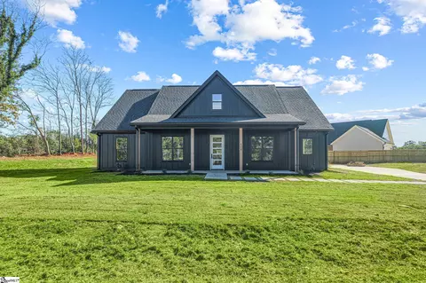 Exterior - 508 Barnett Rd, Greer, SC 29651 photo 2 of 7