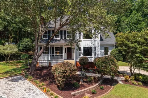 28 Bernwood Dr, Taylors, SC 29687