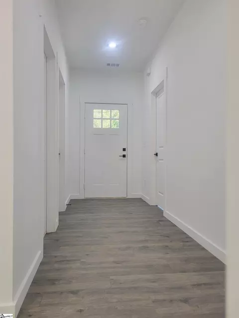 Entry Way - 350 Blue Willow Cir, Honea Path, SC 29654 photo 1 of 1