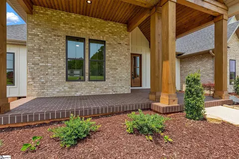 3963 Pennington Rd, Greer, SC 29651 photo 4