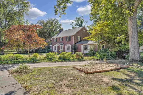 303 N B St, Easley, SC 29640 photo 4