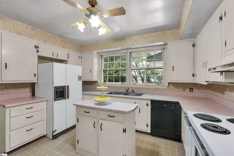 303 N B St, Easley, SC 29640 photo 18