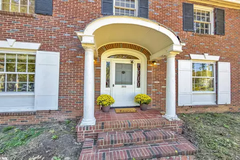 303 N B St, Easley, SC 29640 photo 9