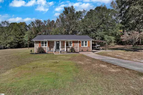 1409 Whiten Rd, Belton, SC 29627