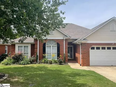 105 Foxfield Way, Greer, SC 29651