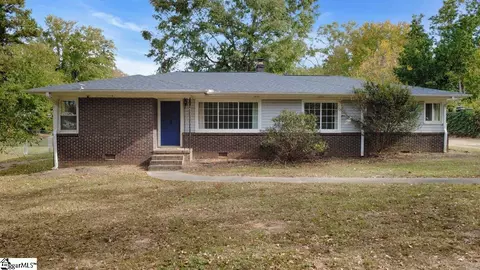 300 Woodvale Ave, Fountain Inn, SC 29644