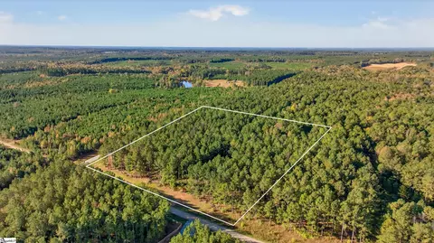 8 Garlington Rd, Mountville, SC 29370
