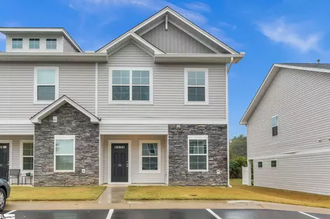 30 English Ct, Simpsonville, SC 29681