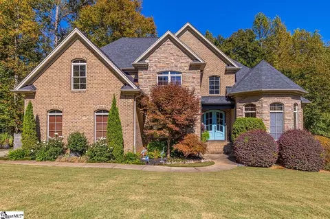 609 Park Ridge Cir, Greer, SC 29651