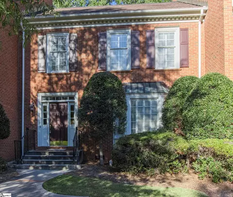 102 Kilkenney Ct, Greenville, SC 29615