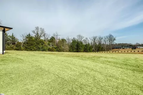 Exterior - 3621 Pennington Rd, Greer, SC 29651 photo 4 of 5