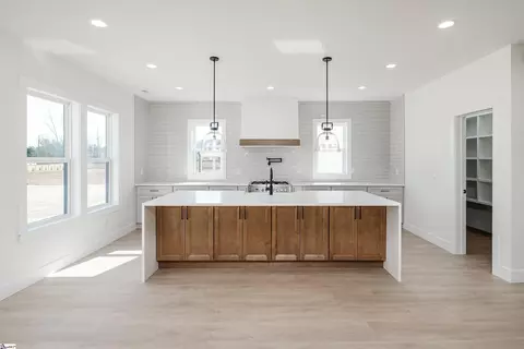 Kitchen - 3621 Pennington Rd, Greer, SC 29651 photo 1 of 3