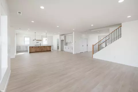 Living - 3621 Pennington Rd, Greer, SC 29651 photo 3 of 5