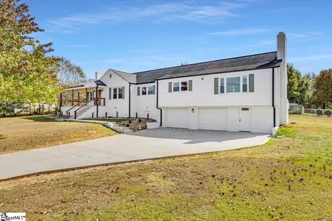 424 James Rd, Easley, SC 29642 photo 3