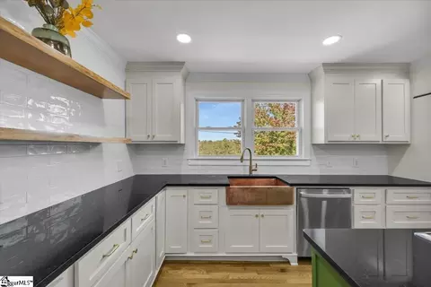 424 James Rd, Easley, SC 29642 photo 23