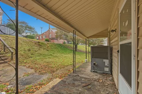 Exterior - 14 Blake St, Pelzer, SC 29669 photo 3 of 5