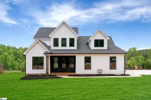 9 Burns Rd, Travelers Rest, SC 29690