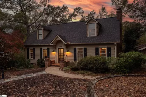 208 Anders Ave, Mauldin, SC 29662