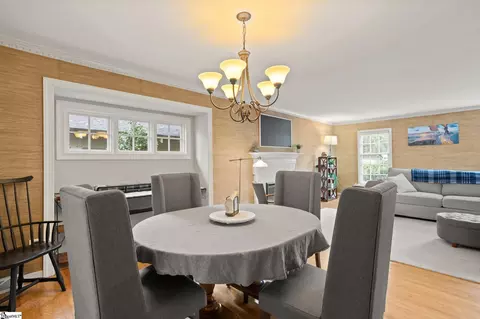 Dining - 208 Anders Ave, Mauldin, SC 29662 photo 2 of 2