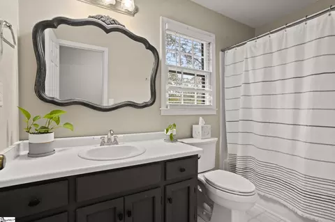 Bath - 208 Anders Ave, Mauldin, SC 29662 photo 2 of 2
