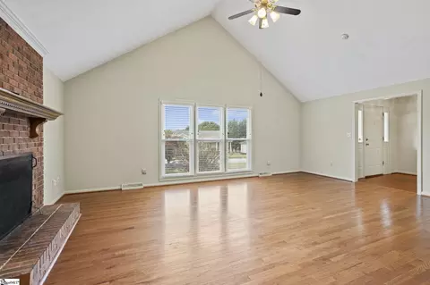 Living - 107 Fairview Pl, Greer, SC 29651 photo 2 of 3