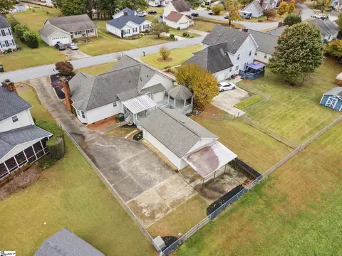 View/Area - 107 Fairview Pl, Greer, SC 29651 photo 2 of 11