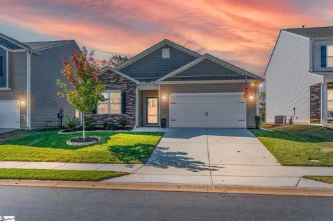 84 Oak Edge Ln, Greer, SC 29651 photo 2