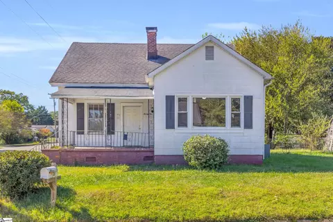 26 Moody St, Greenville, SC 29611