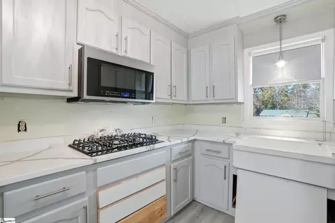 Kitchen - 107 Robert Daniel Pl, Lyman, SC 29365 photo 3 of 3