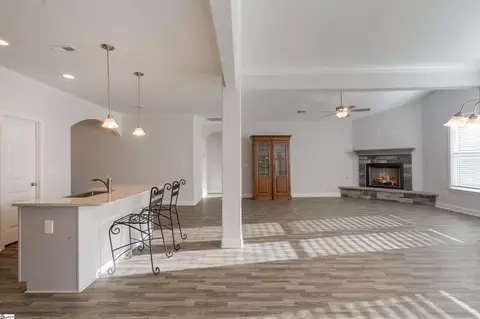 Living - 432 N Beryl Ln, Chesnee, SC 29323 photo 1 of 3