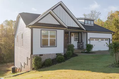 Exterior - 432 N Beryl Ln, Chesnee, SC 29323 photo 2 of 5